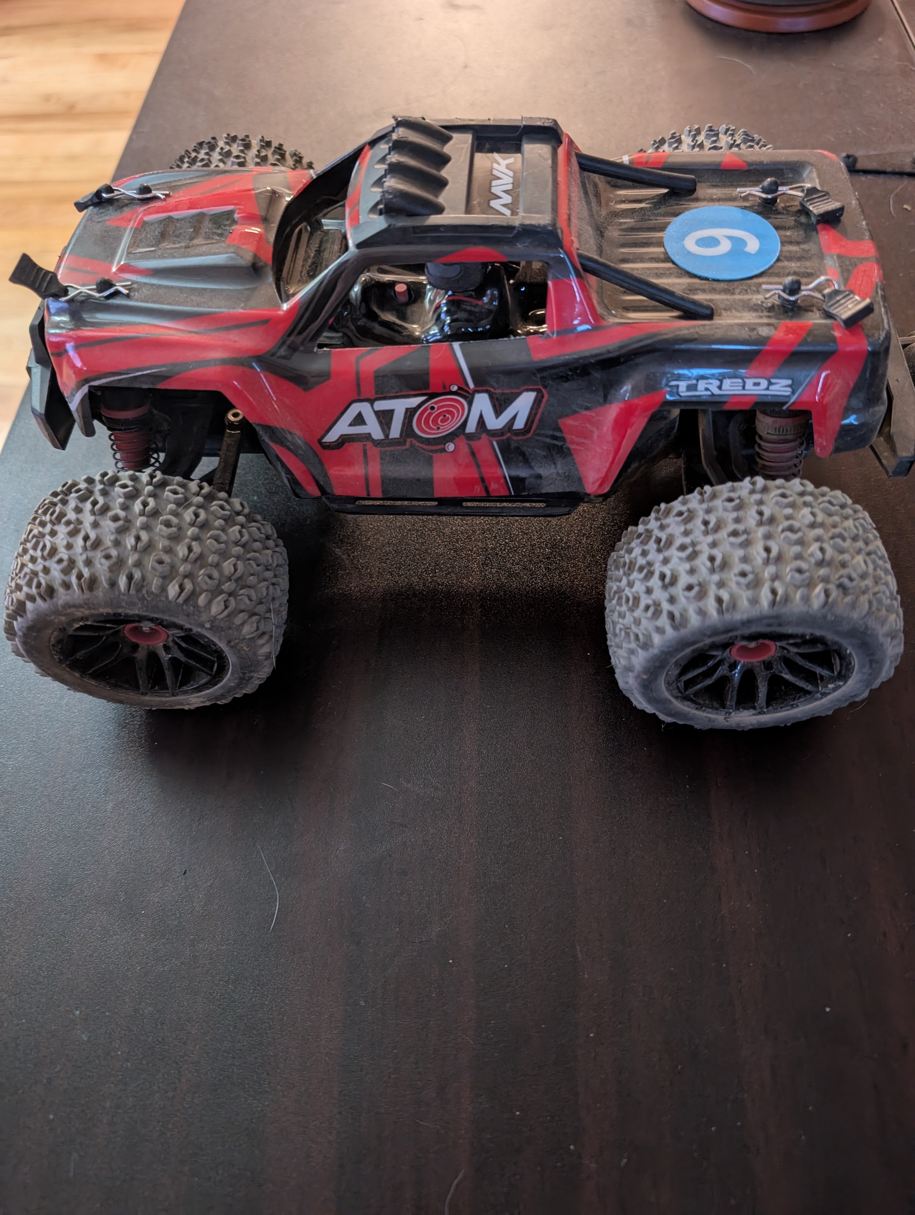 RC Atom Maverick