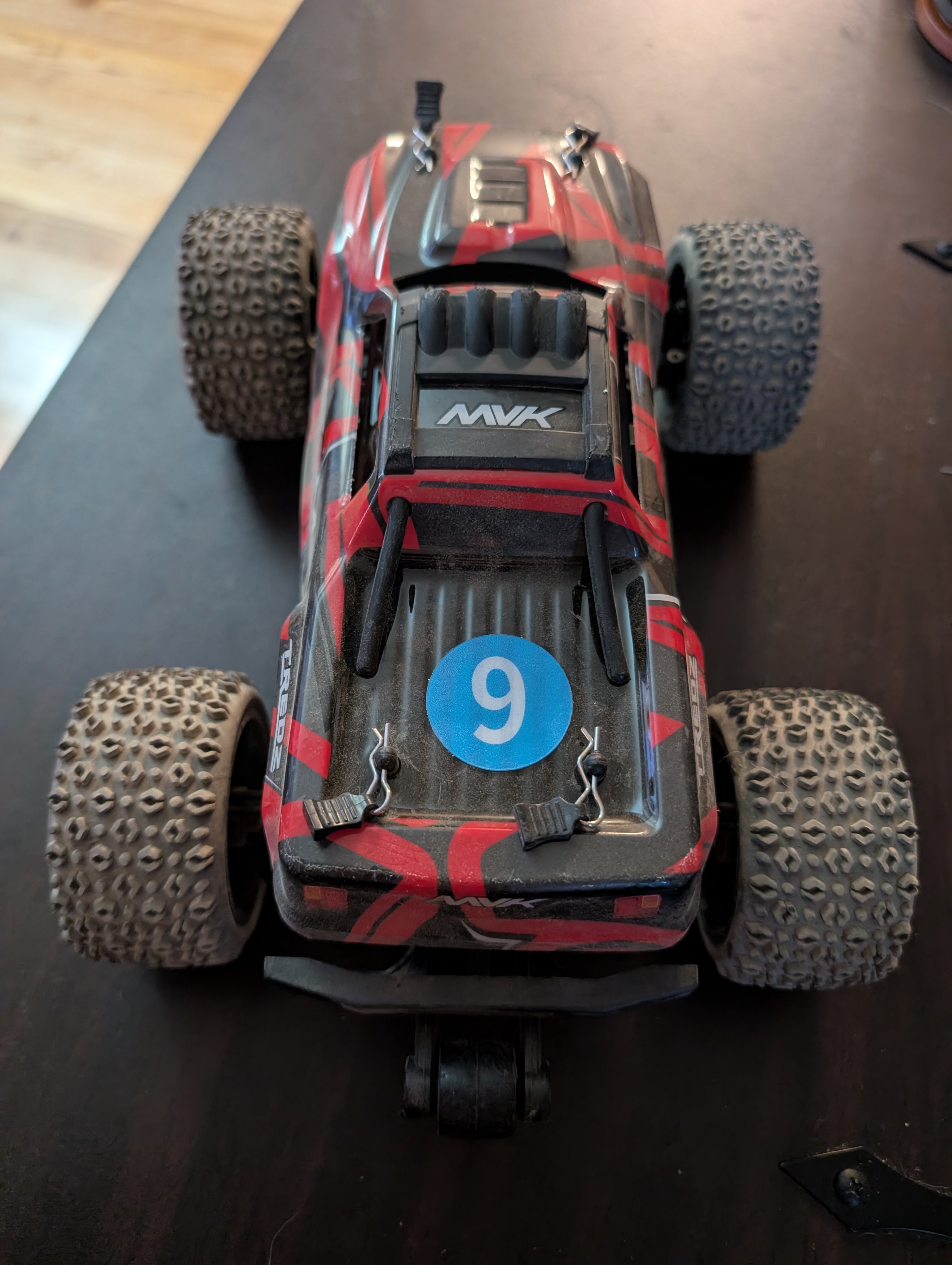 RC Atom Maverick